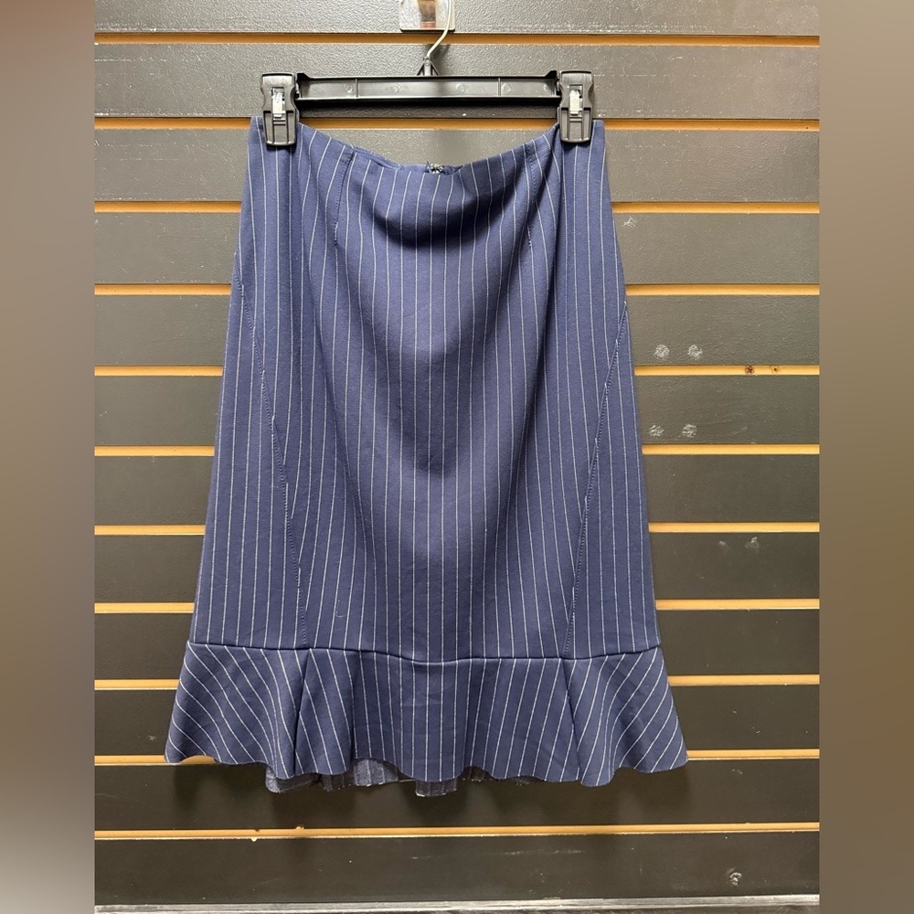 White House Black Market Navy Pinstripe Ruffle Hem Skirt Size 6
